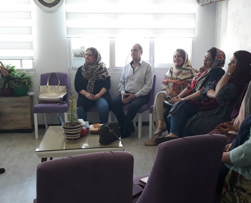 گروه درمانی چاقی در مرکز مشاوره راه سوم درمان چاقی